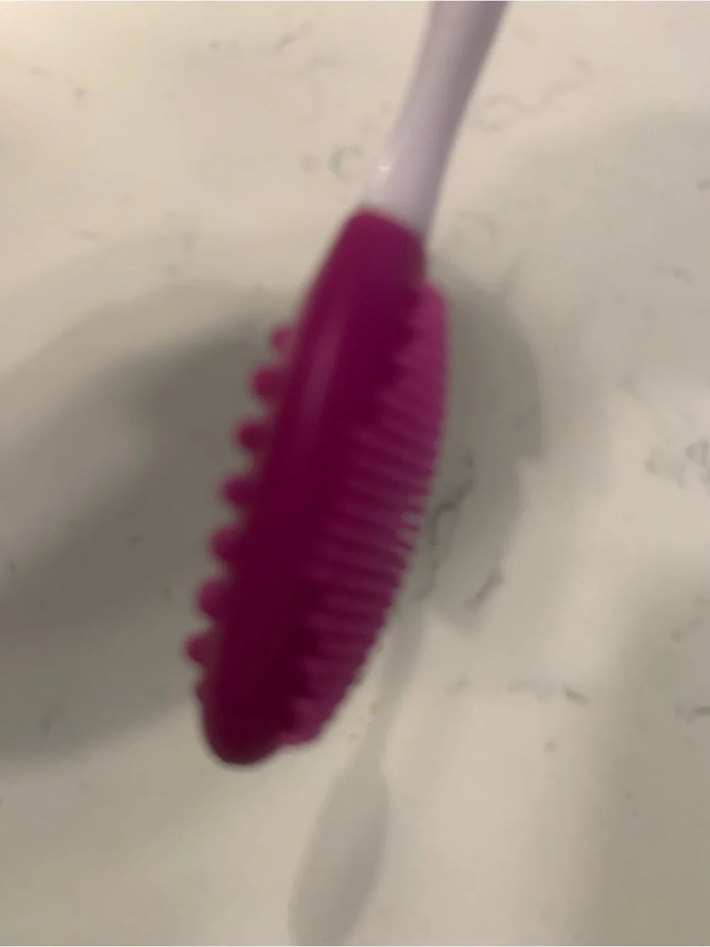 Purple Silicone lip Brush for all - Exfoliating lips and plumping lips